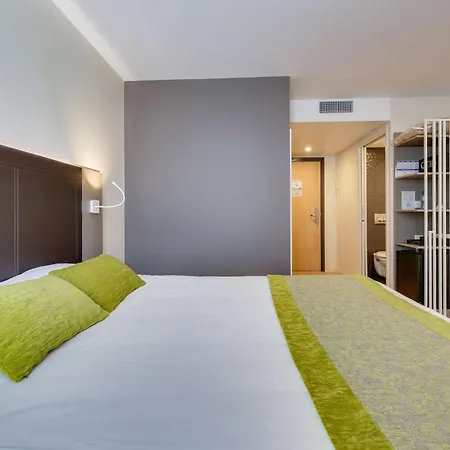 Brit Confort Hotel 3*