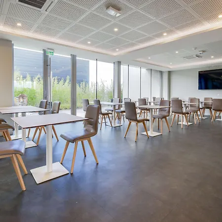 Brit Confort Hotell 3*