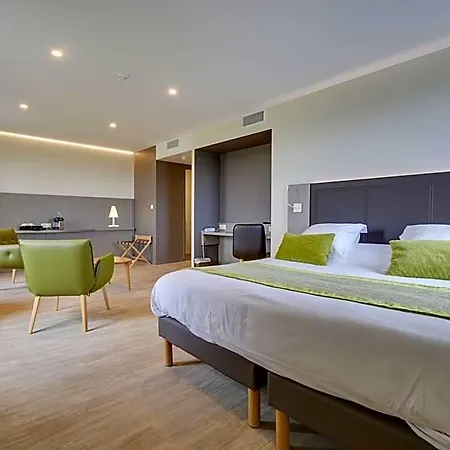 Hotel Brit Confort 3*
