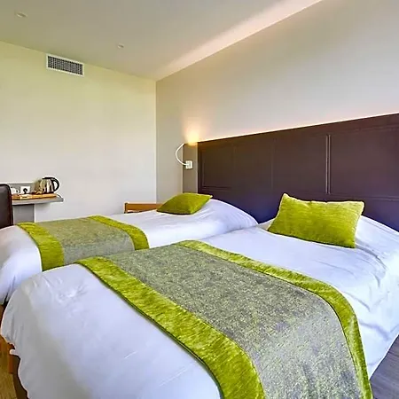 Brit Confort Hotel 3*