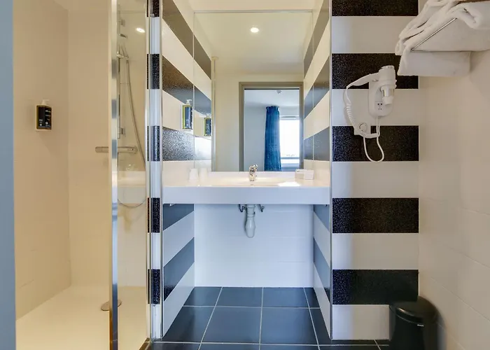 Hotel Brit Confort 3*