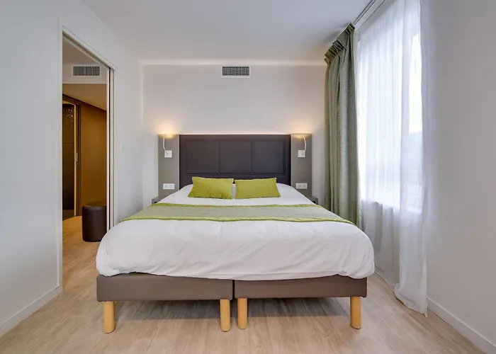 Hotel Brit Confort 3*