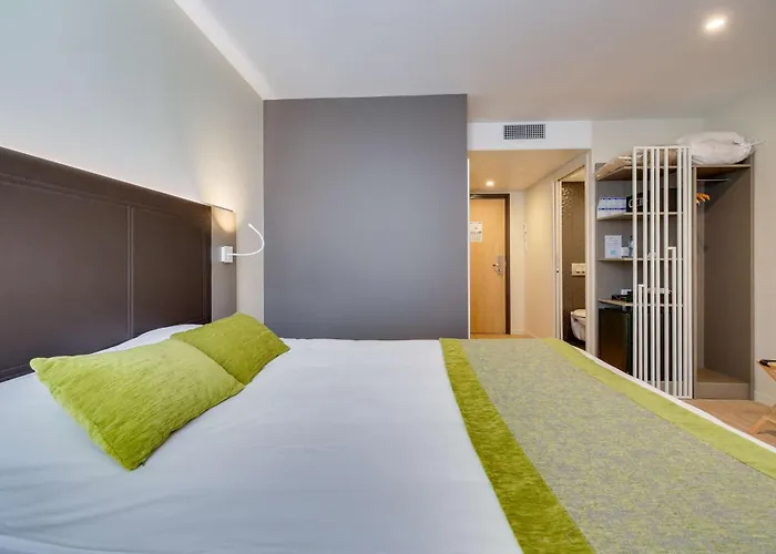 Brit Confort Hotel 3*